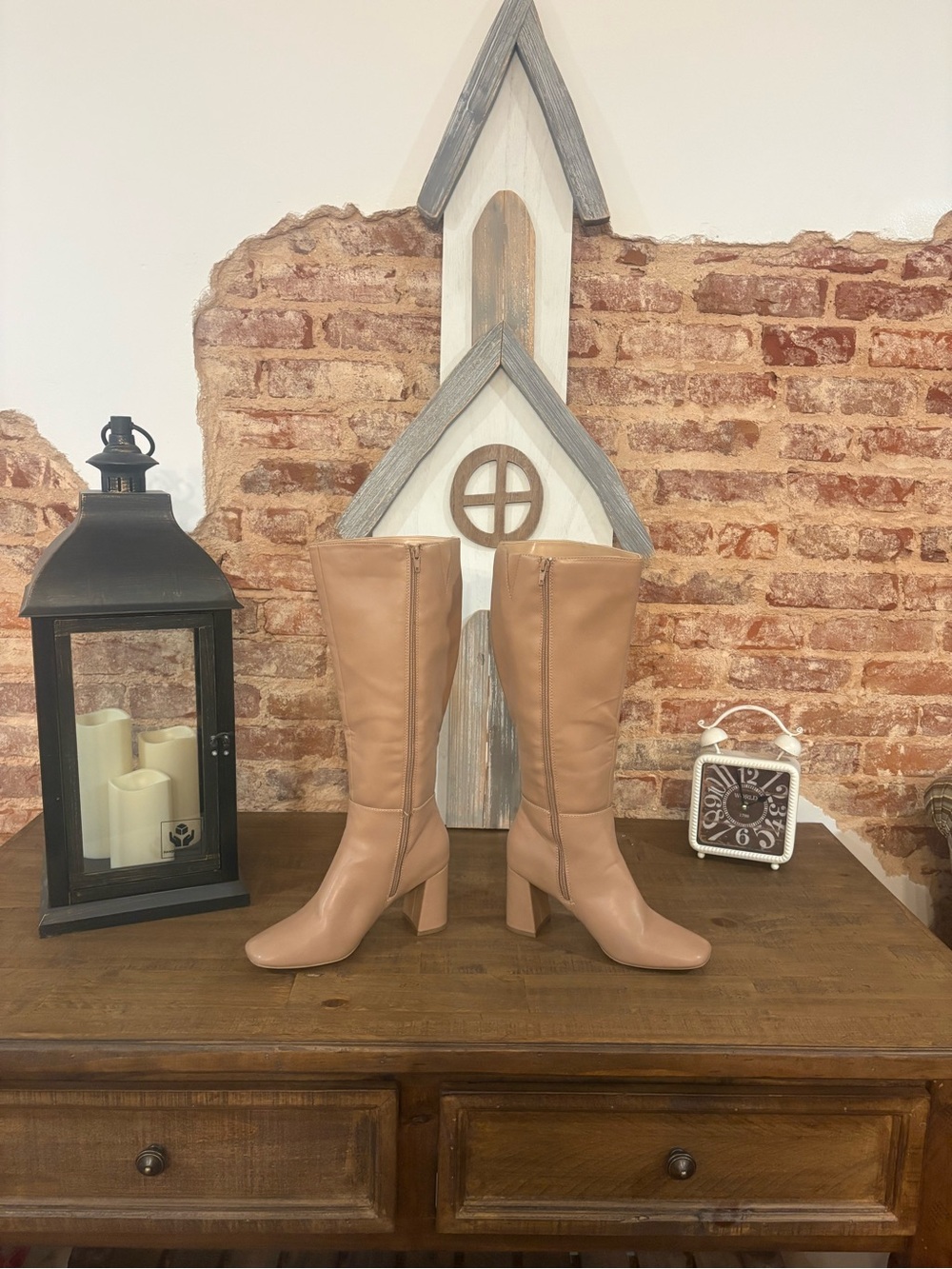 Sugar Cream Tall Leather Boots Worn Once Size 8